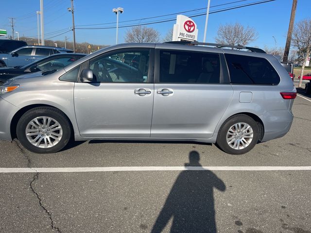2016 Toyota Sienna 