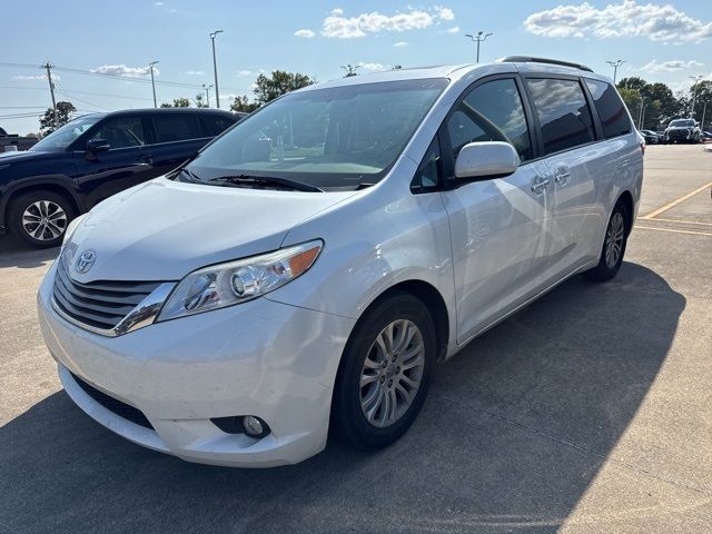 2016 Toyota Sienna XLE Premium