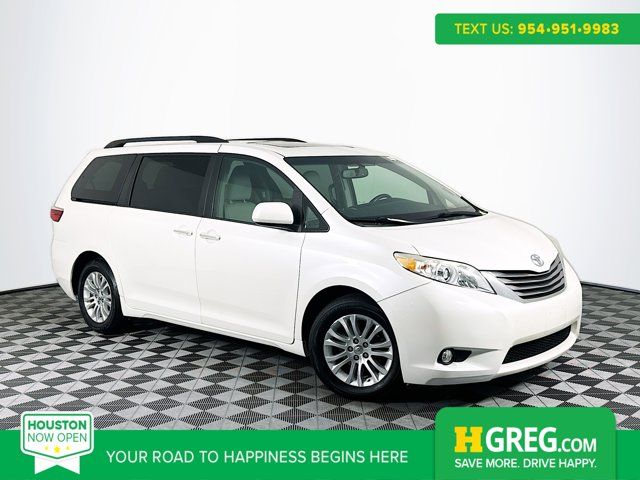 2016 Toyota Sienna XLE