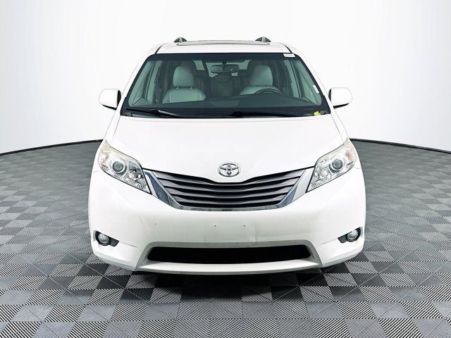 2016 Toyota Sienna XLE