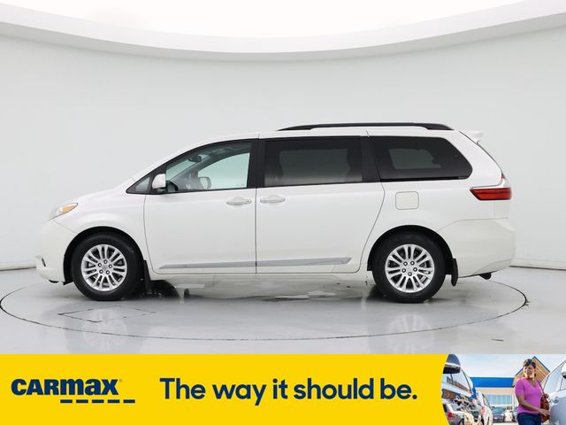 2016 Toyota Sienna XLE