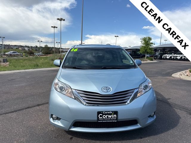 2016 Toyota Sienna XLE