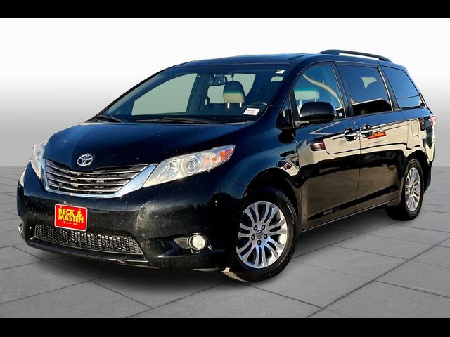 2016 Toyota Sienna XLE