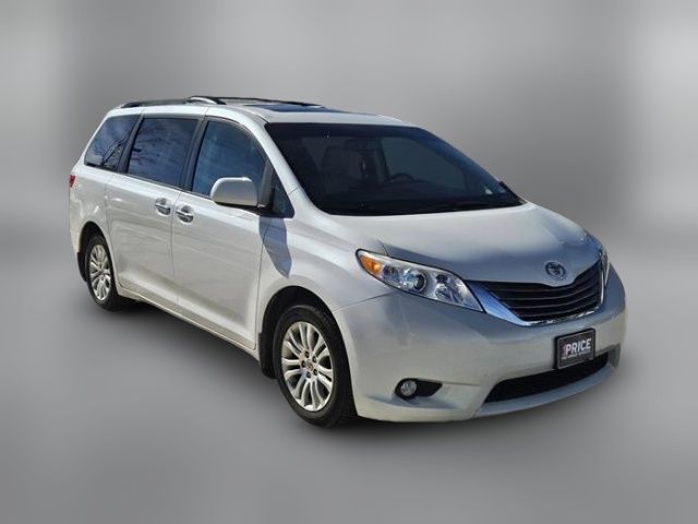 2016 Toyota Sienna XLE