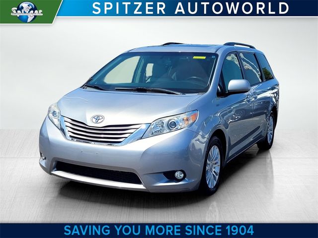 2016 Toyota Sienna XLE