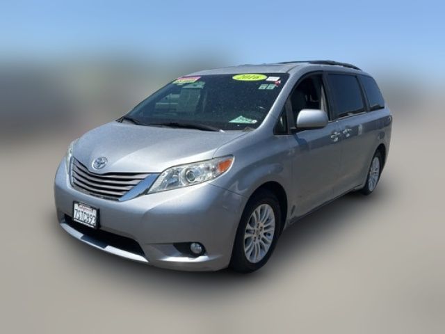 2016 Toyota Sienna XLE