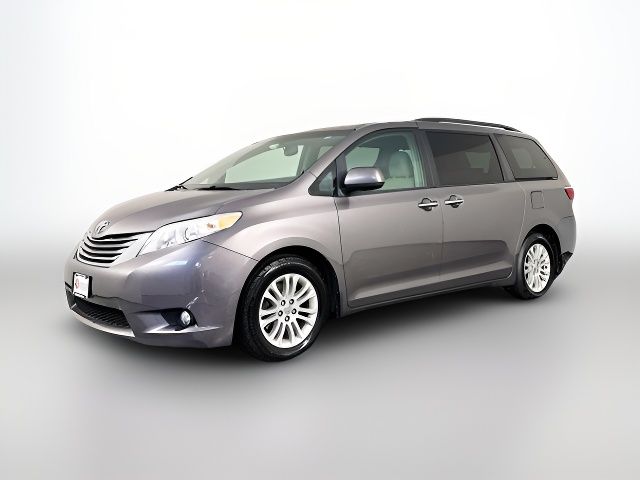 2016 Toyota Sienna XLE