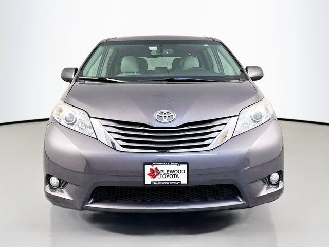 2016 Toyota Sienna XLE