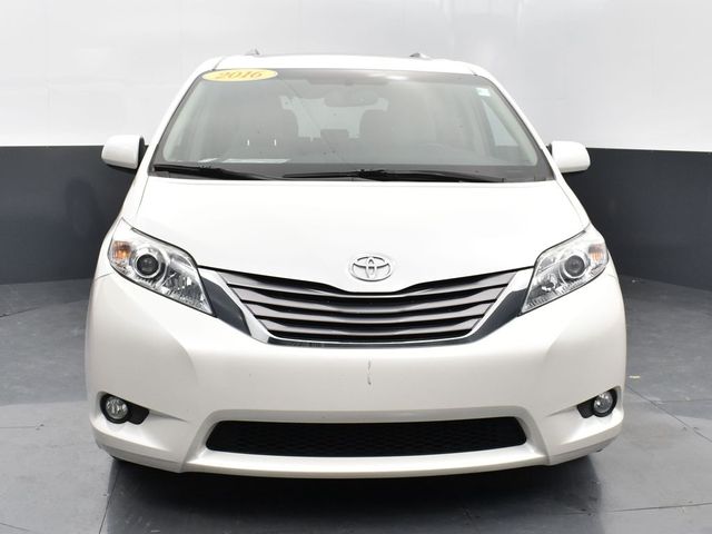 2016 Toyota Sienna XLE