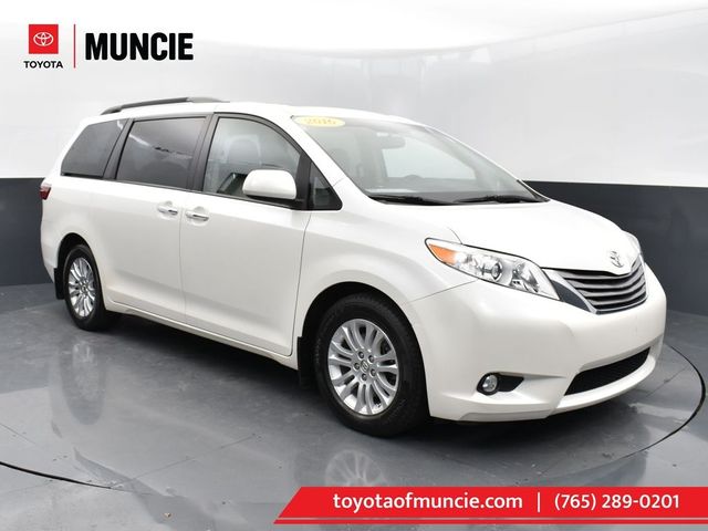 2016 Toyota Sienna XLE