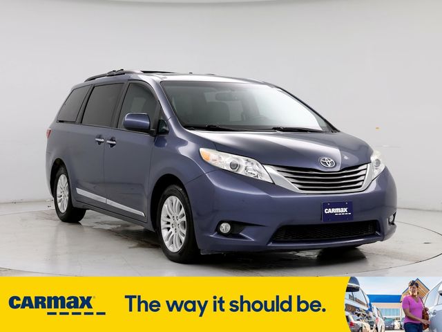 2016 Toyota Sienna XLE