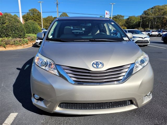 2016 Toyota Sienna XLE