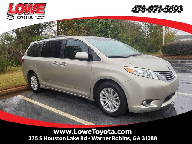 2016 Toyota Sienna XLE