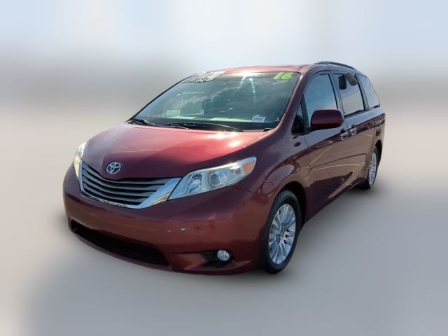 2016 Toyota Sienna XLE