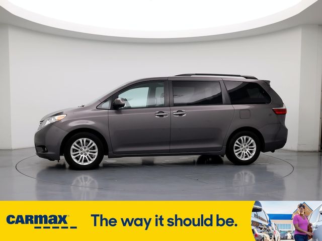 2016 Toyota Sienna XLE