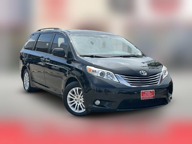 2016 Toyota Sienna XLE