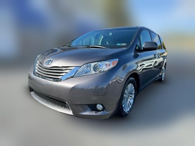 2016 Toyota Sienna XLE