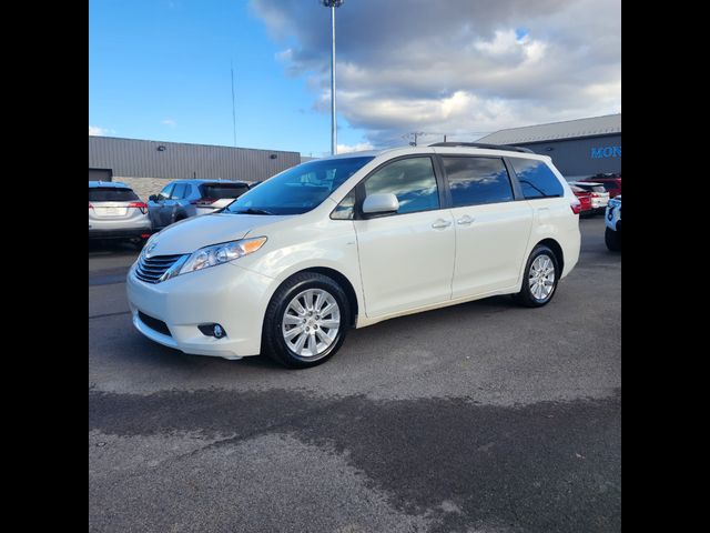 2016 Toyota Sienna 