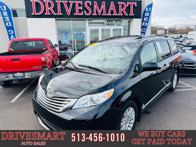 2016 Toyota Sienna XLE