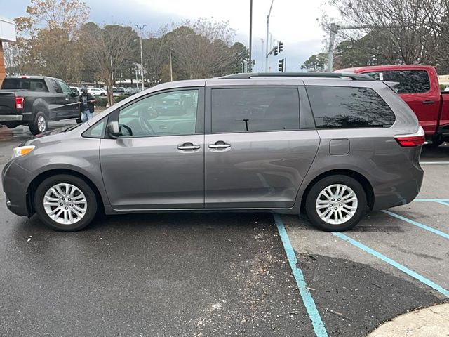 2016 Toyota Sienna XLE Premium