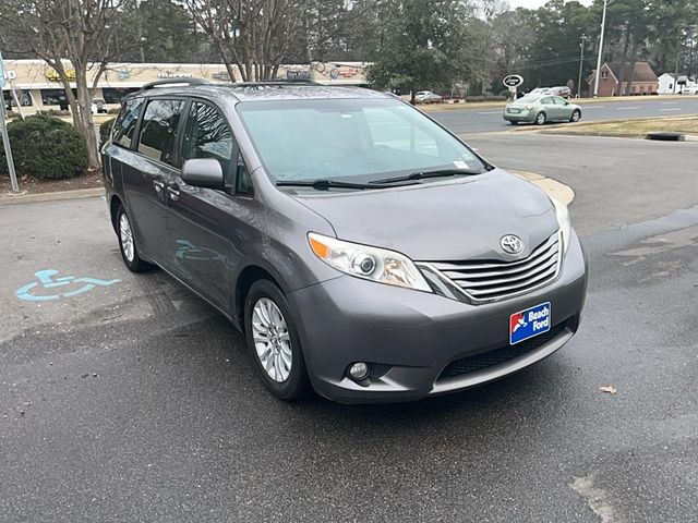 2016 Toyota Sienna XLE Premium