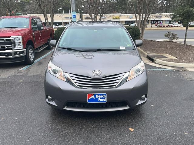 2016 Toyota Sienna XLE Premium