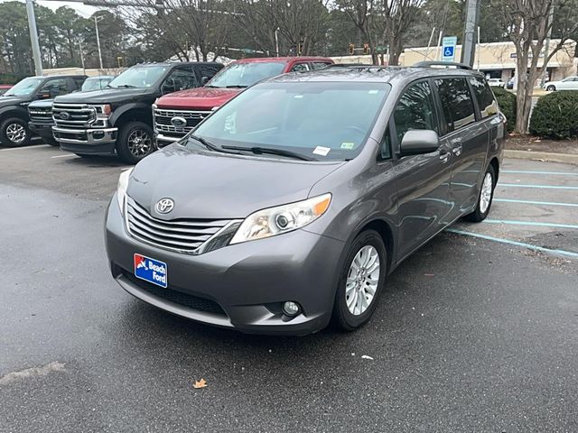 2016 Toyota Sienna XLE Premium