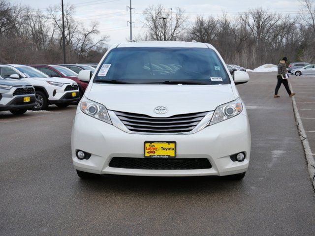 2016 Toyota Sienna XLE Premium