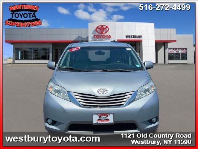 2016 Toyota Sienna XLE Premium