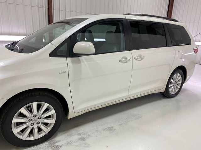 2016 Toyota Sienna XLE Premium
