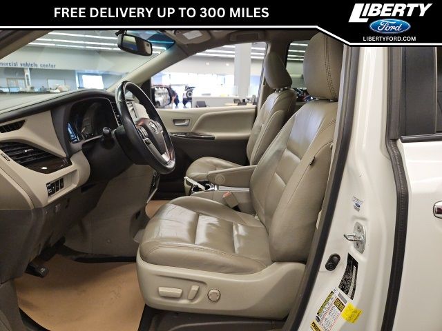 2016 Toyota Sienna XLE Premium