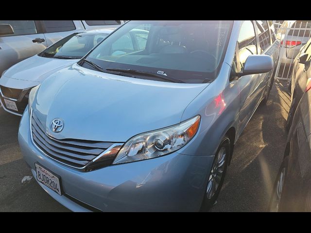 2016 Toyota Sienna XLE Premium