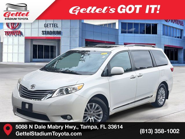 2016 Toyota Sienna XLE Premium