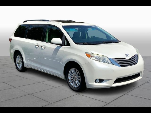 2016 Toyota Sienna XLE Premium