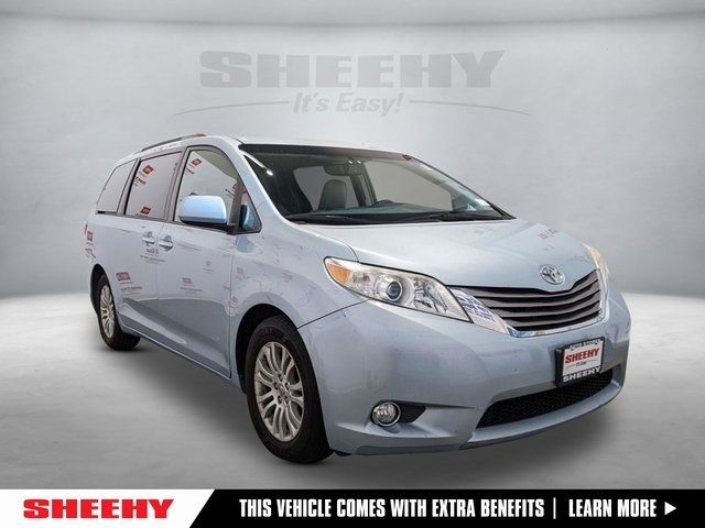 2016 Toyota Sienna XLE Premium