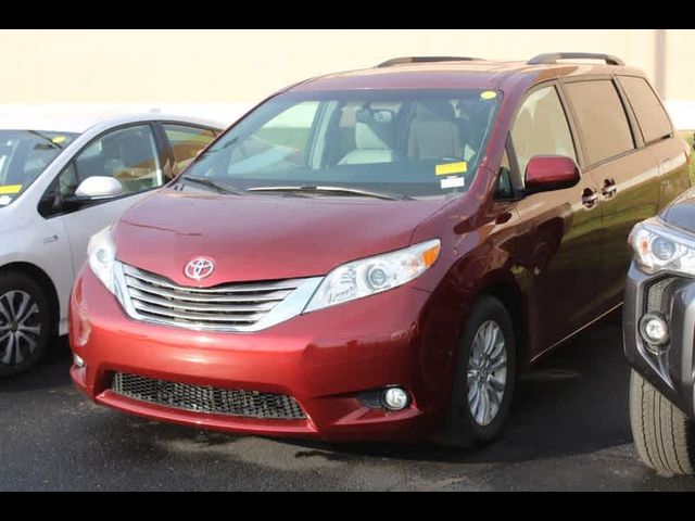 2016 Toyota Sienna XLE Premium