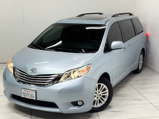 2016 Toyota Sienna XLE Premium