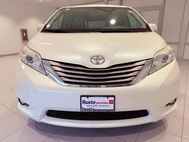 2016 Toyota Sienna XLE Premium