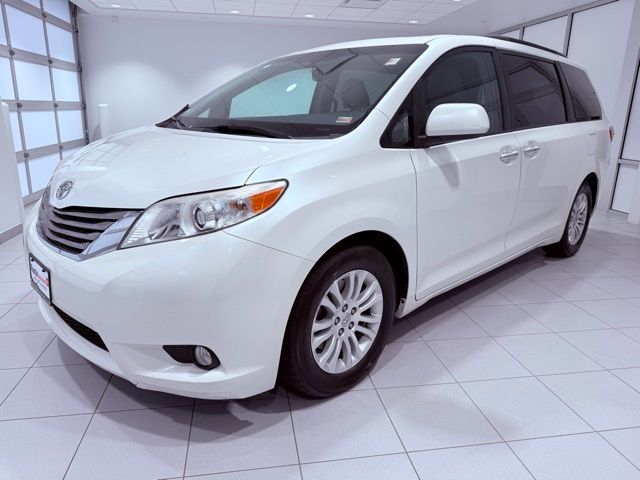 2016 Toyota Sienna XLE Premium