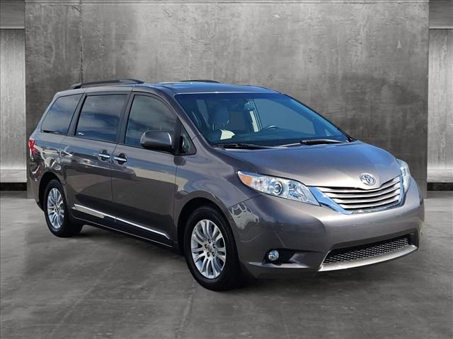 2016 Toyota Sienna XLE Premium