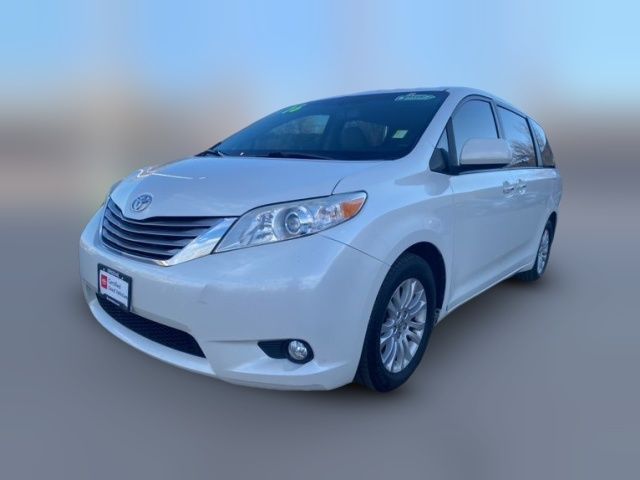 2016 Toyota Sienna XLE Premium