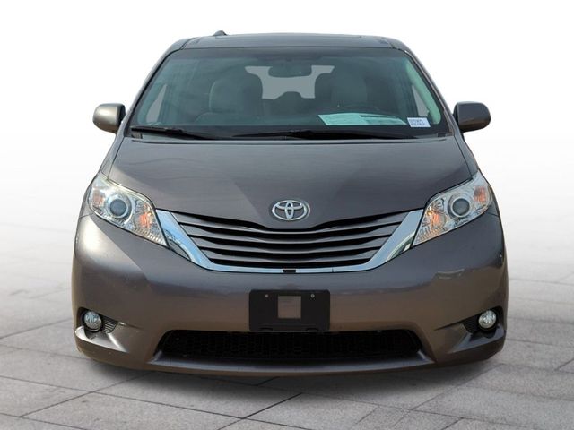 2016 Toyota Sienna 