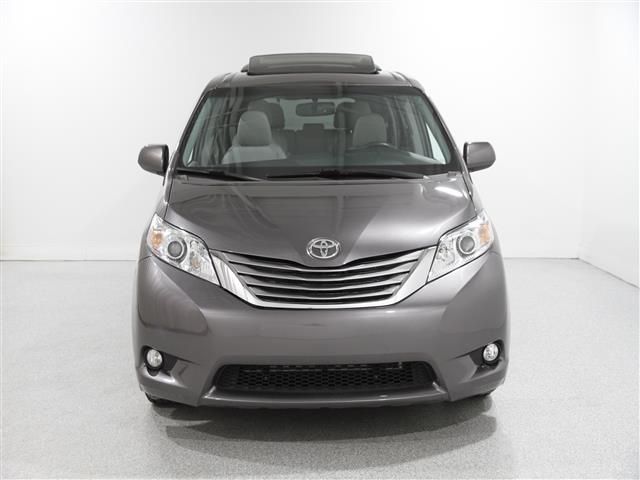 2016 Toyota Sienna XLE Premium