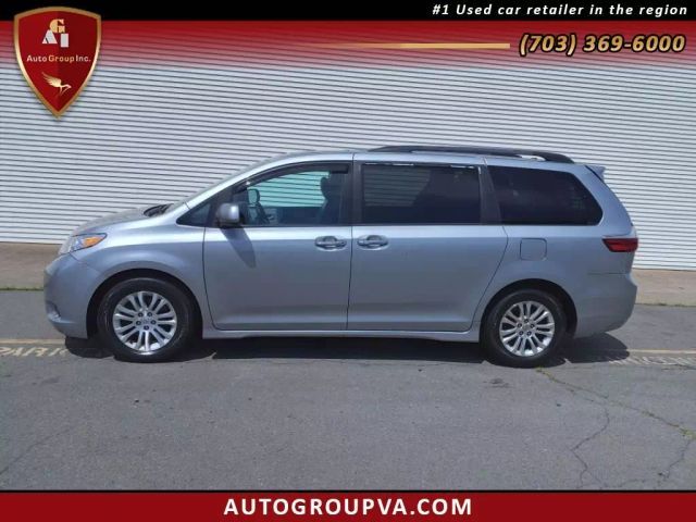 2016 Toyota Sienna XLE Premium