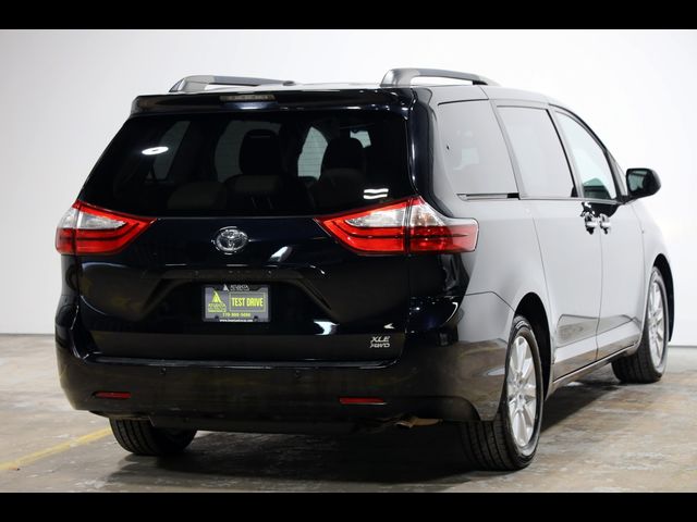 2016 Toyota Sienna XLE