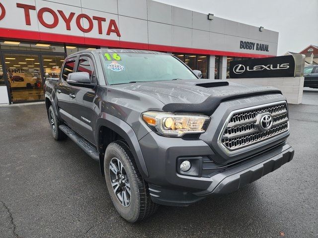 2016 Toyota Tacoma TRD Sport