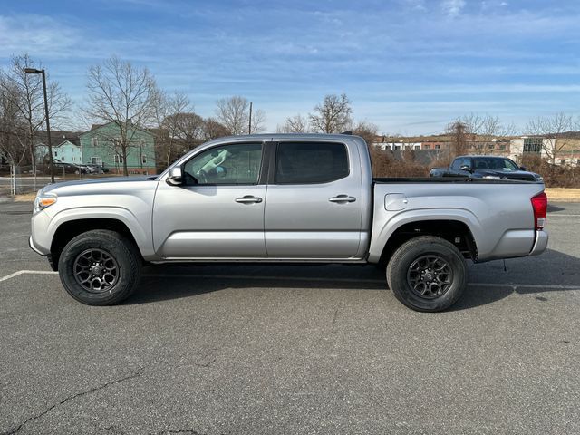 2016 Toyota Tacoma SR