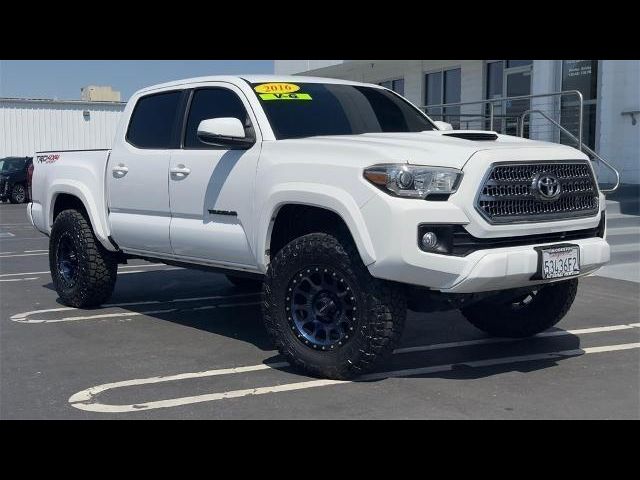 2016 Toyota Tacoma SR
