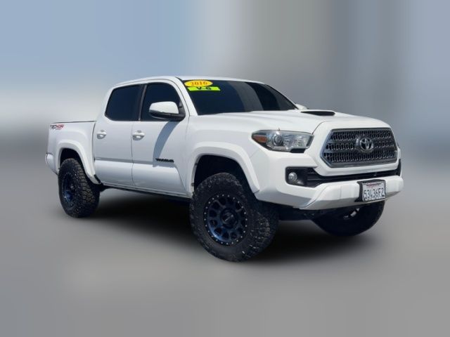 2016 Toyota Tacoma SR