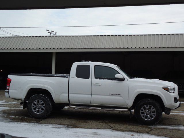 2016 Toyota Tacoma SR5